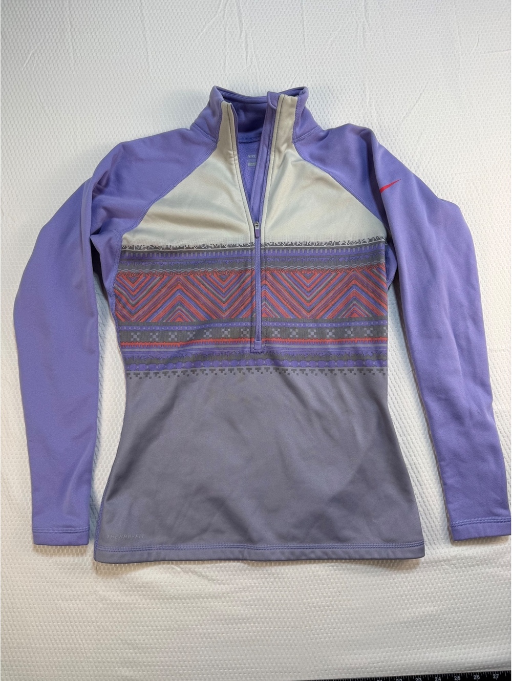 Nike Pro Girls M Therma-FIT Geometric 1/4 Zip Pullover Gorpcore Purple - Picture 2 of 9